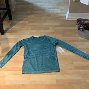 Lululemon Long Sleeve Crew Shirt- Lucy Stripe- 12- Brand New with Tags